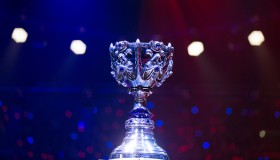 红毯之夜！2025 LPL年度颁奖典礼阵容公布，新增“最佳外援”奖。